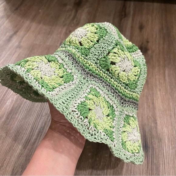 Steve Madden Green Crochet Floral Straw Bucket Hat 90s Y2K Cottagecore Colorful - Picture 3 of 4